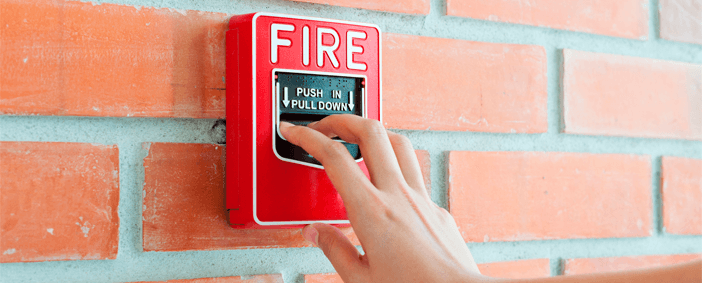 Средства оповещения о пожаре: речевое, звуковое, световое